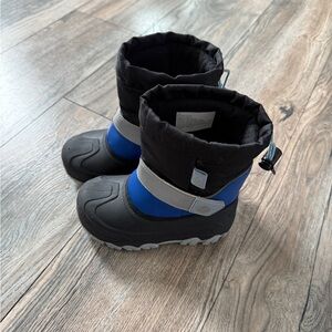 Kids ortholite Black and Blue Winter Boots, size 11 like new condition